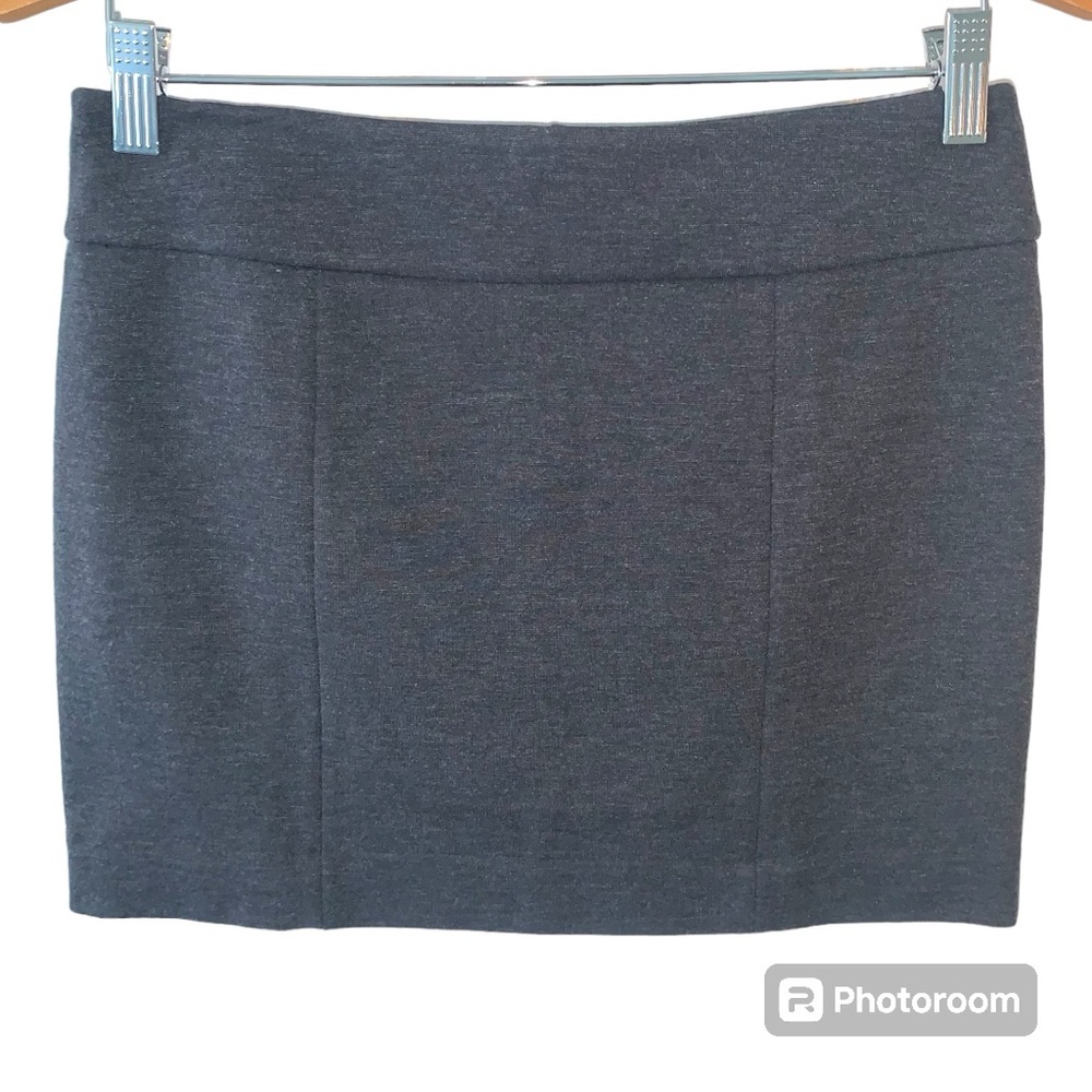 Fall 🍁 Wardrobe Staple! NWOT Charcoal Grey Ponte Knit XS Mini Skirt WHBM